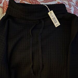 Max Studio Black Textured Pullover